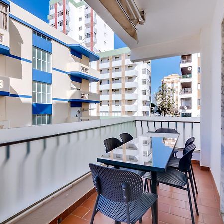Al - Apartamento Egas Moniz クアルテイラ エクステリア 写真