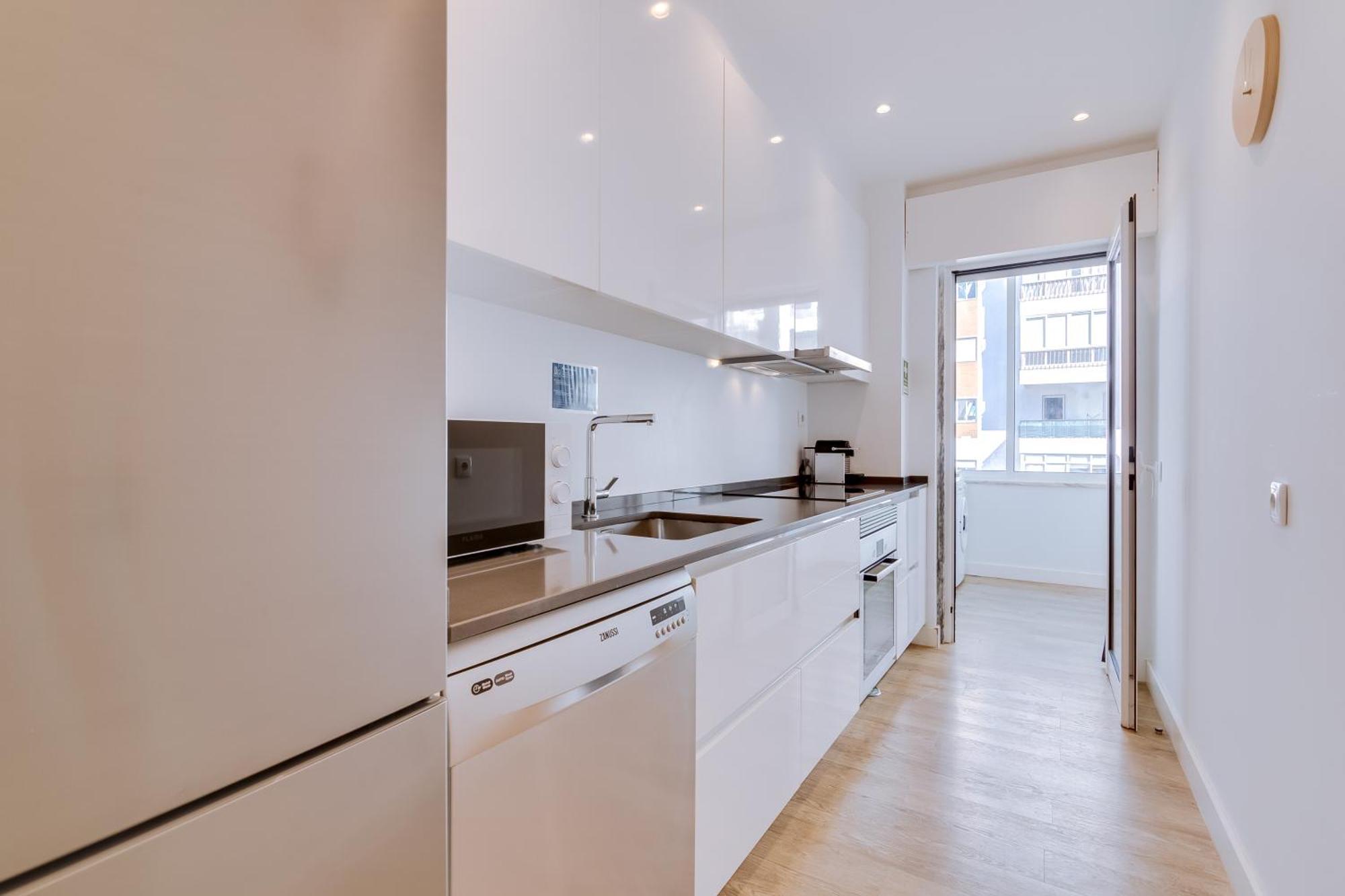 Al - Apartamento Egas Moniz クアルテイラ エクステリア 写真